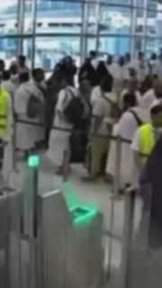 https://www.newsit.gr/kosmos/saoudiki-aravia-nea-vinteo-mesa-apo-to-aerodromio-tou-riant-meta-to-foniko-xtypima-ton-xouthi-panikovlitoi-epivates-trexoun-na-sothoun/4796094/